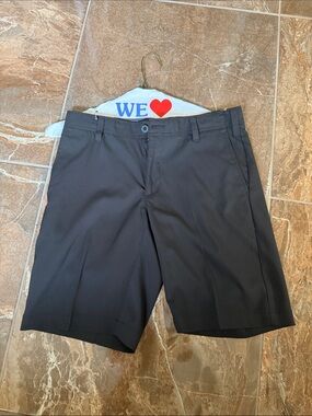 bcg Black Flat-Front Men's Performance Shorts